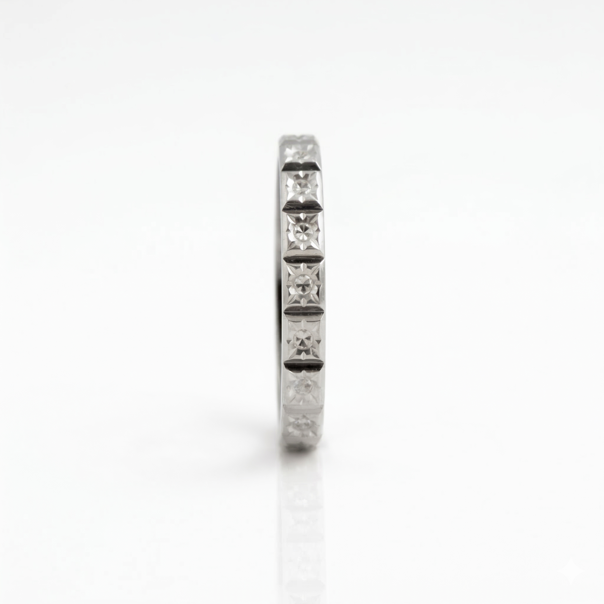 Alliance en or blanc 18 carats 